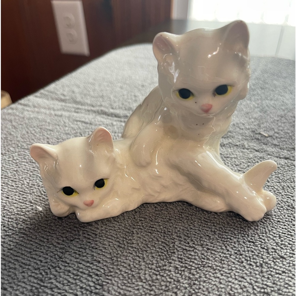 Shafford ceramic Cats.